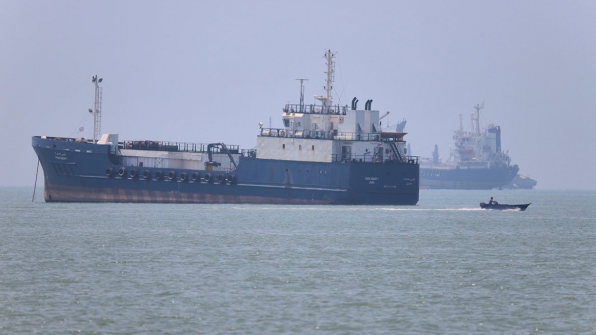 Iran và Oman thỏa thuận về một tuyến đường vận tải biển mới đi qua eo biển Hormuz. Ảnh: Reuters