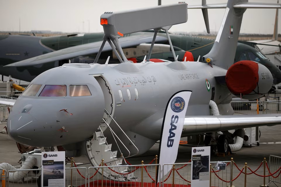 Một chiếc AWACS GlobalEye, do Saab Technologies sản xuất, trưng bày tại Triển lãm Hàng không Dubai, Các Tiểu vương quốc Arab Thống nhất tháng 11/2019 (Ảnh: Reuters)