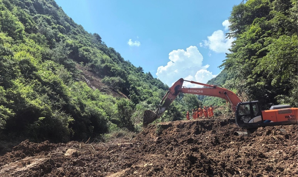 Hiện trường vụ sạt lở tại Cam Túc, Trung Quốc. Ảnh: Tân Hoa Xã