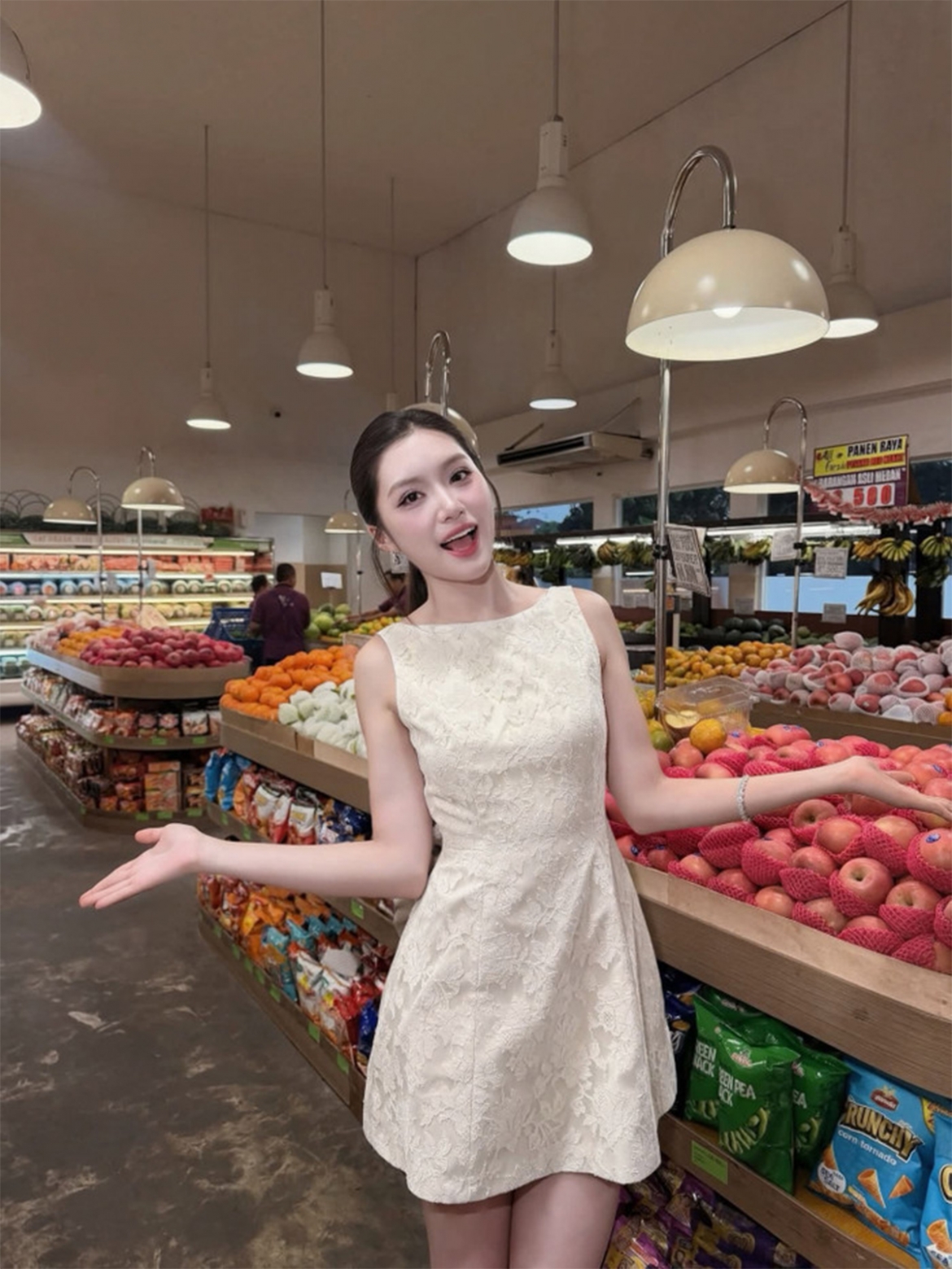 Khoảnh khắc đời thường của Hoa hậu Phương Oanh khi đi du lịch nước ngoài thu hút sự chú ý trên mạng xã hội.