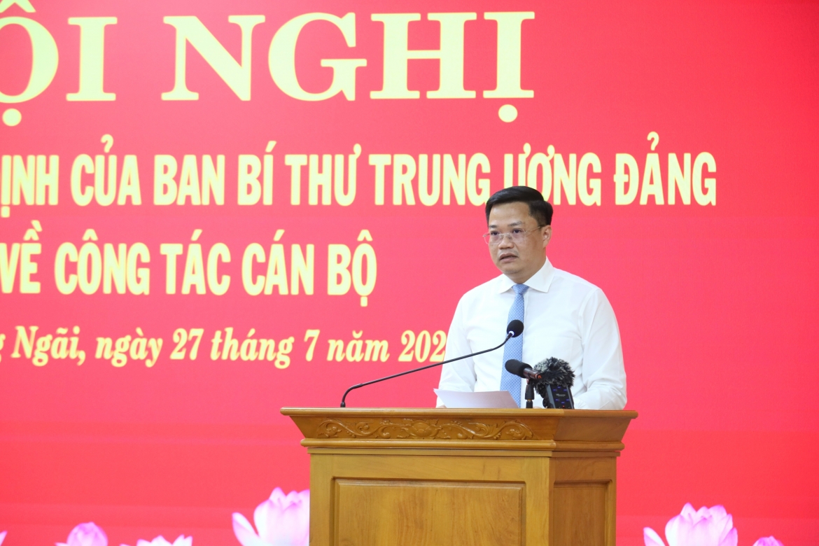 Ông Nguyễn Đức Tâm, Phó Bí thư Tỉnh ủy Quảng Ngãi phát biểu nhận nhiệm vụ.
