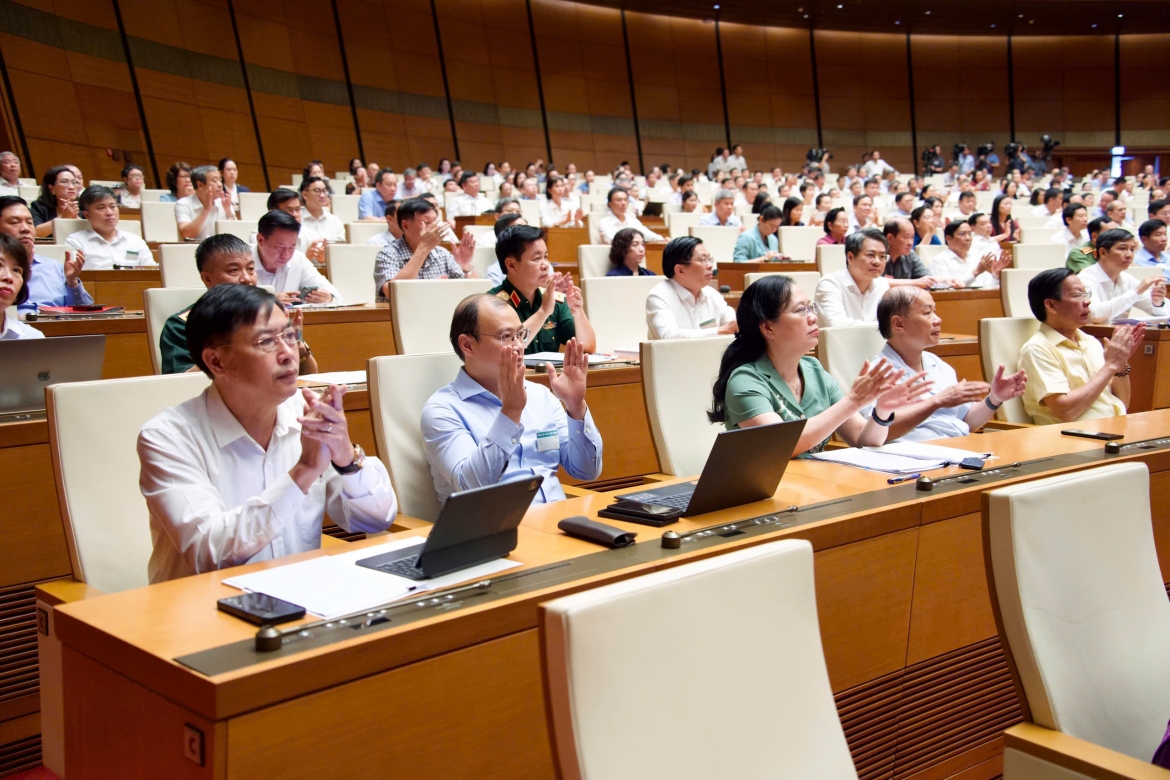 Các đại biểu dự hội nghị. Ảnh media.quochoi