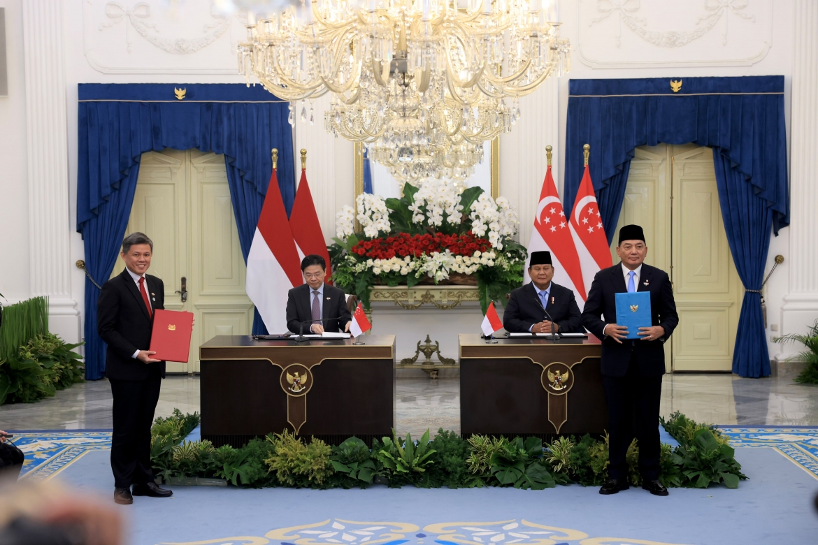 Indonesia và Singapore ký 26 thỏa thuận hợp tác trong chuyến thăm Jakarta của Thủ tướng Singapore Lawrence Wong. Ảnh: VP báo chí Tổng thống cung cấp