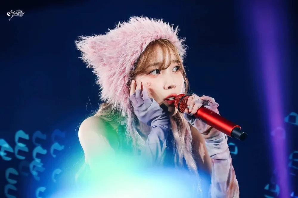 IU thông báo hủy concert tại Goyang và lùi lịch phát hành album để tập trung điều trị sức khỏe