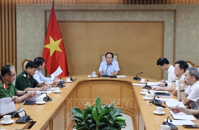 Phó Thủ tướng Lê Tiến Châu chủ trì họp về Dự án Luật Đấu giá tài sản (sửa đổi). Ảnh: Lâm Khánh/TTXVN.