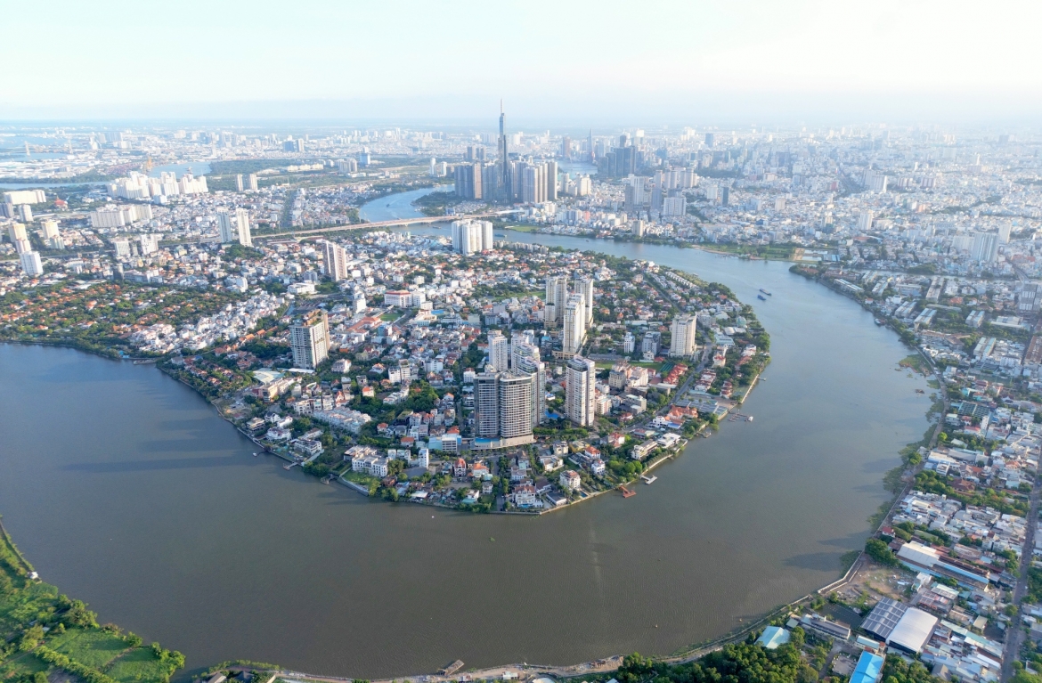 Sau khi sáp nhập địa giới hành chính với Bình Dương và Bà Rịa - Vũng Tàu, TP.HCM trở thành siêu đô thị có quy mô và vai trò lớn hơn