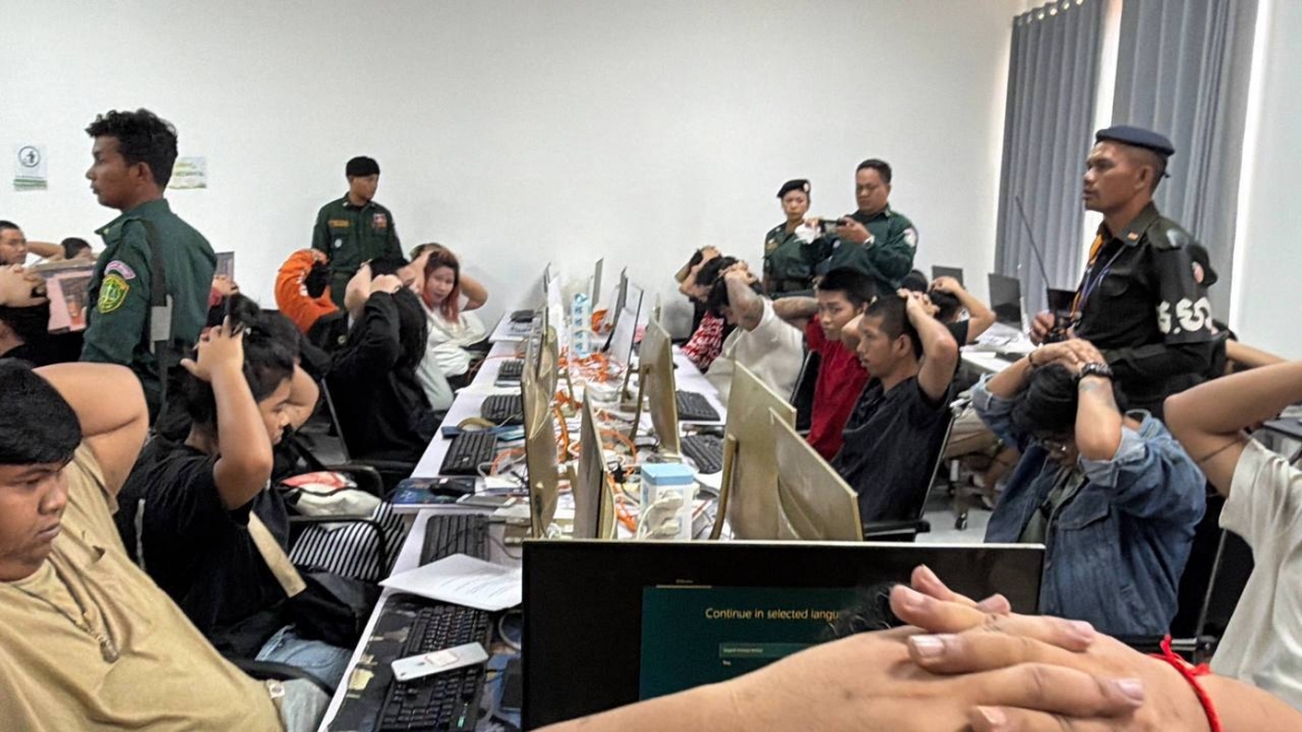 Lực lượng chức năng Campuchia triệt phá tội phạm lừa đảo online