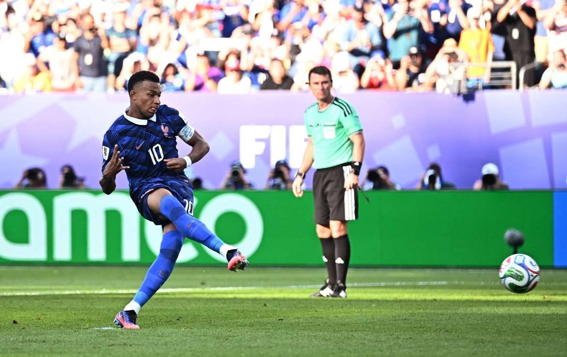 Mbappe ghi bàn giúp ĐT Pháp thắng ĐT Paraguay 1-0 tại vòng 16 đội World Cup 2026. (Ảnh: Reuters)