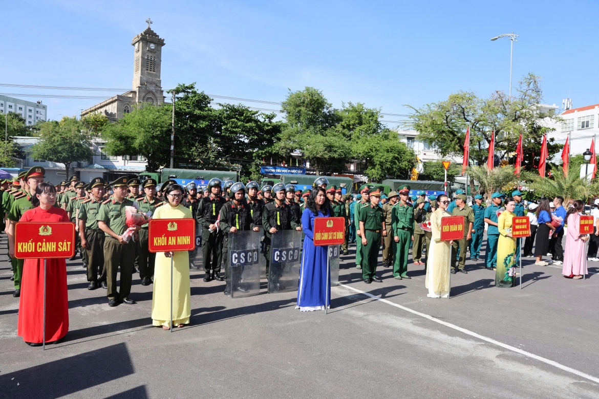 Các lực lương tham gia Lễ phát động