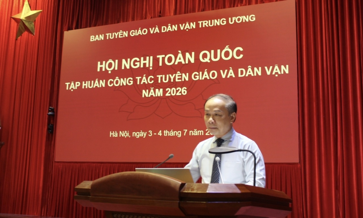 Ủy viên Trung ương Đảng, Phó Trưởng Ban Thường trực Ban Tuyên giáo và Dân vận Trung ương Phạm Tất Thắng phát biểu khai mạc hội nghị