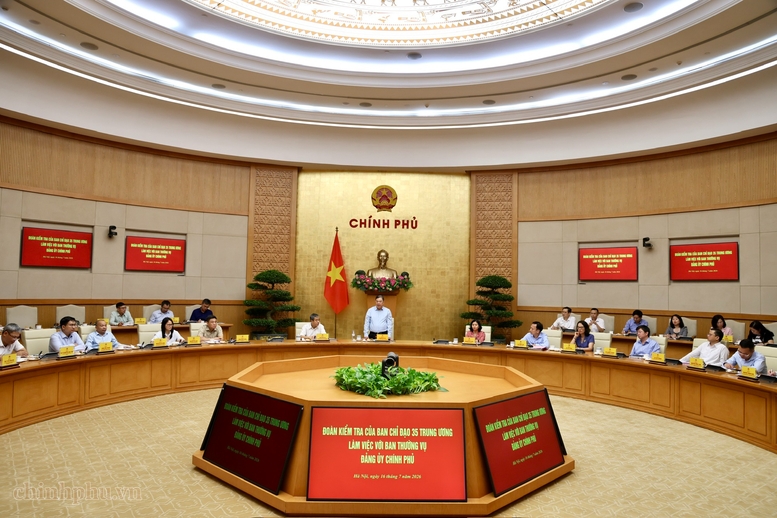 Đồng chí Phạm Gia Túc, Ủy viên Bộ Chính trị, Phó Bí thư Thường trực Đảng ủy Chính phủ, Phó Thủ tướng Thường trực, Phó Trưởng Ban Chỉ đạo Bảo vệ nền tảng tư tưởng của Đảng, đấu tranh phản bác các quan điểm sai trái, thù địch (Ban Chỉ đạo 35) Trung ương, Trưởng Ban Chỉ đạo 35 Đảng ủy Chính phủ dự cuộc làm việc của Đoàn kiểm tra Ban Chỉ đạo 35 Trung ương với Ban Thường vụ Đảng ủy Chính phủ - Ảnh: VGP/Phương Nguyên