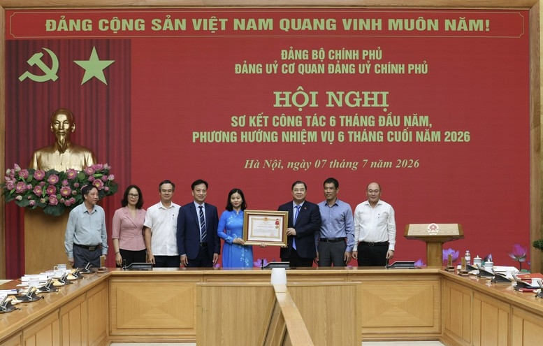 Phó Thủ tướng Thường trực Phạm Gia Túc và các đại biểu. Ảnh: VGP/Phương Nguyên