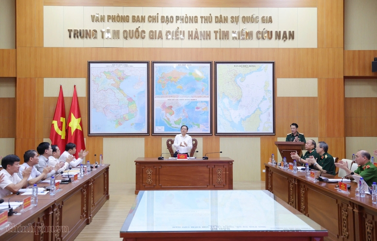 Phó Thủ tướng Hồ Quốc Dũng làm việc về công tác phòng, chống, khắc phục hậu quả thiên tai năm 2026 - Ảnh: VGP/Gia Huy