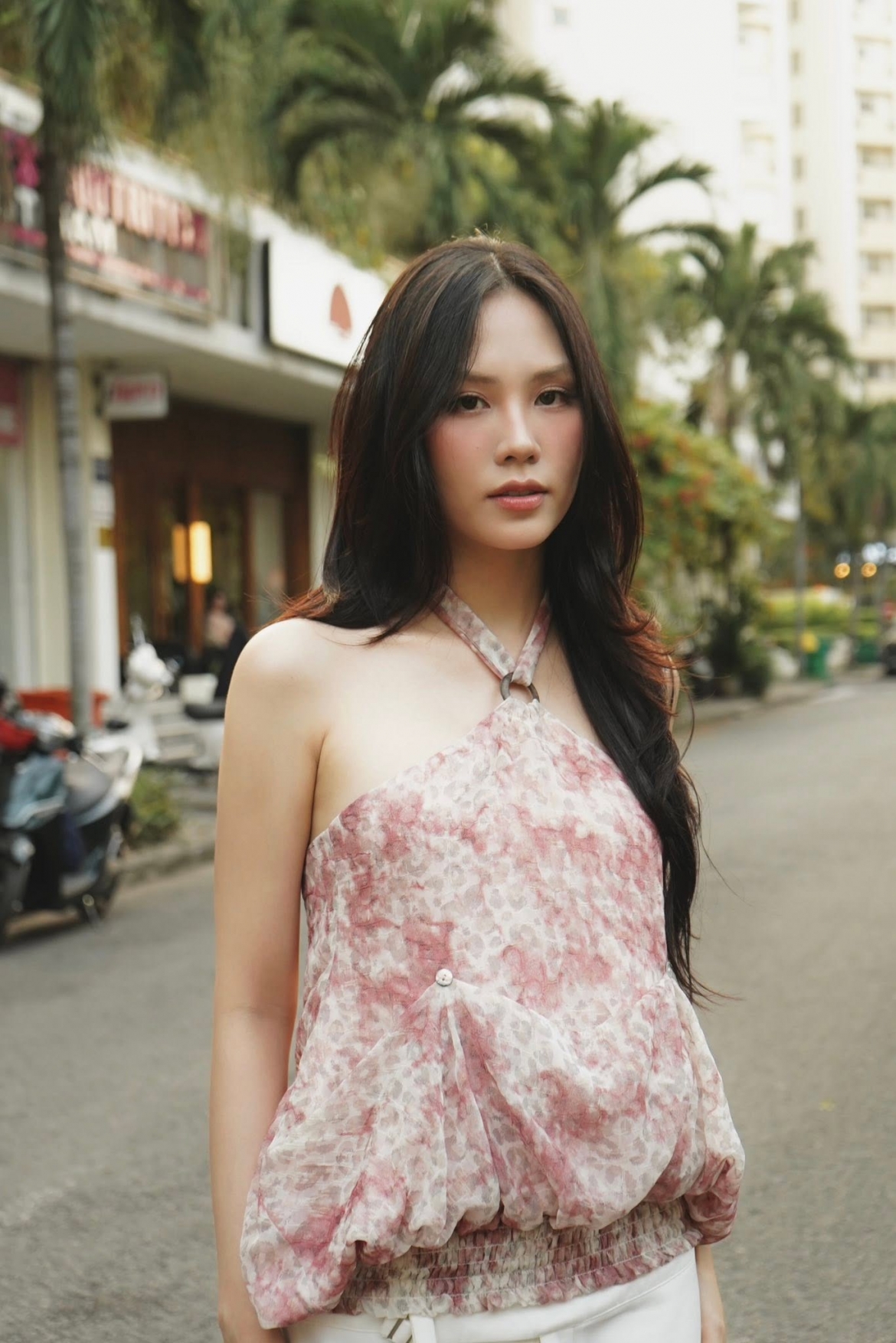 Hoa hậu Mai Phương thông báo hoạt động độc lập sau gần 2 năm đầu quân vào công ty chung với Lan Khuê, Phương Mỹ Chi... Về định hướng sắp tới, Mai Phương chia sẻ sắp tới sẽ hoạt động độc lập. Ảnh: FBNV