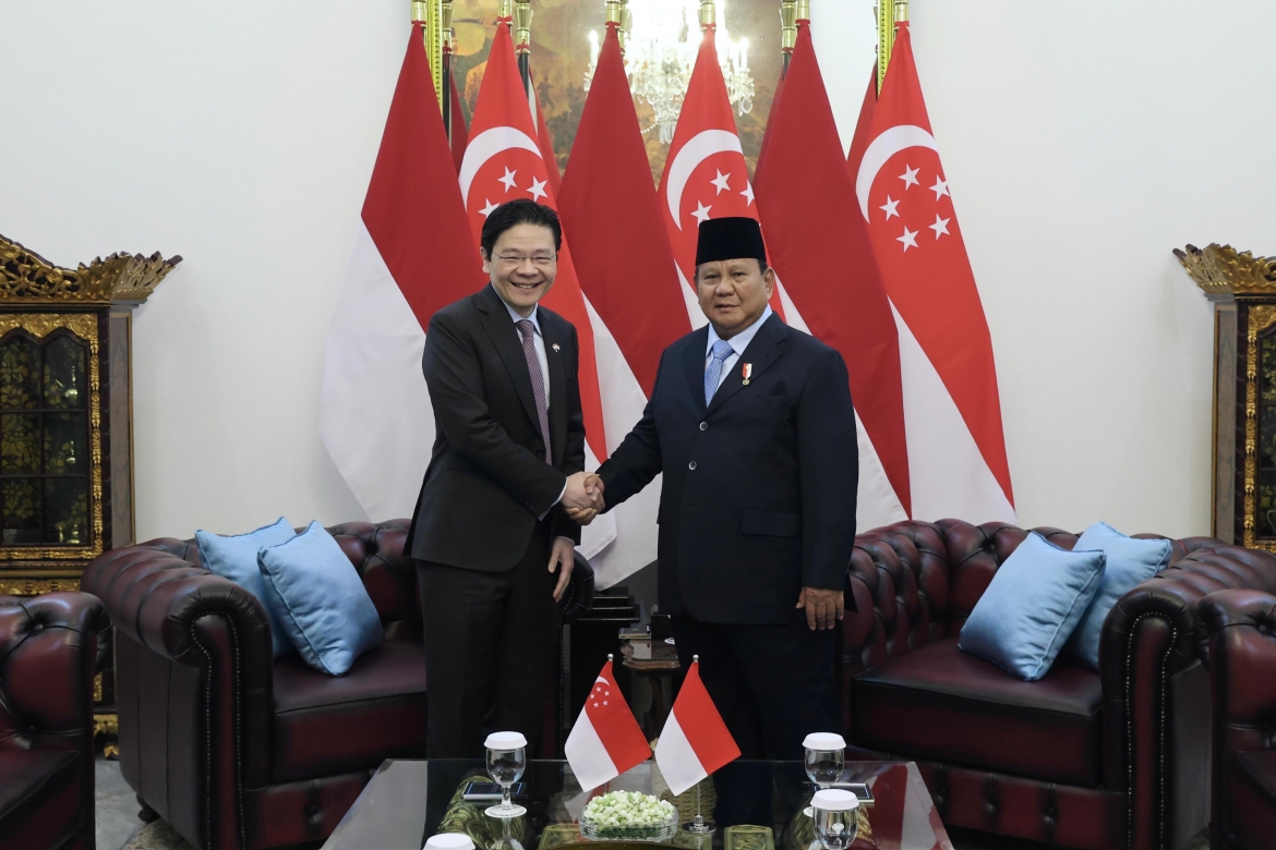 Thủ tướng Singapore Lawrence Wong và Tổng thống Indonesia Prabowo Subianto trong cuộc gặp tại Jakarta ngày 6/7. Ảnh: VP Báo chí Tổng thống cấp