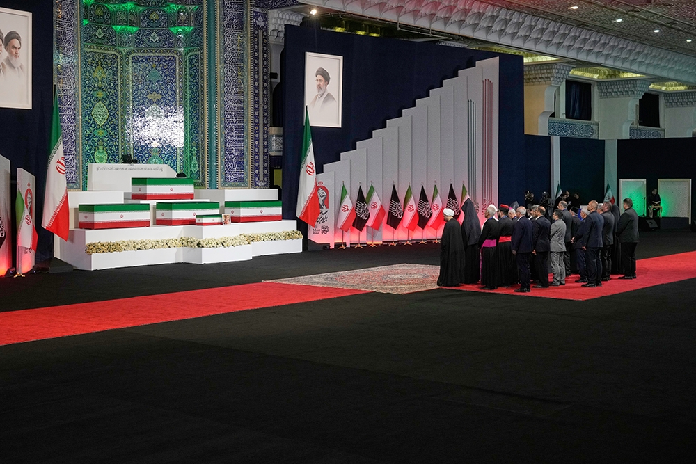 Lãnh đạo nhiều nước đến Tehran dự tang lễ cố Lãnh tụ tối cao Ali Khamenei. Ảnh: AP
