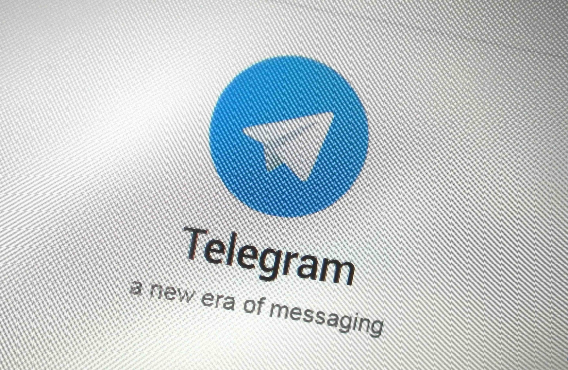 Telegram liên tục vướng vào các rắc rối pháp lý tại nhiều nước trên thế giới (Ảnh: Reuters)
