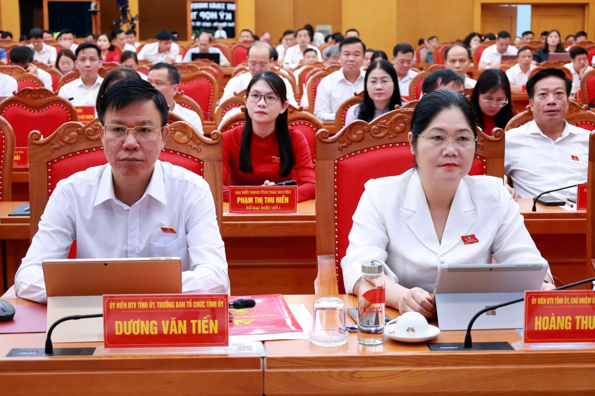 Các đại biểu tham dự kỳ họp