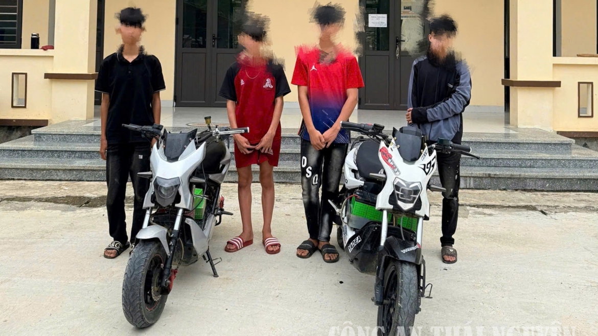 Công an xã Phúc Lộc kịp thời phát hiện, ngăn chặn tình trạng học sinh “ độ chế” xe máy điện.
