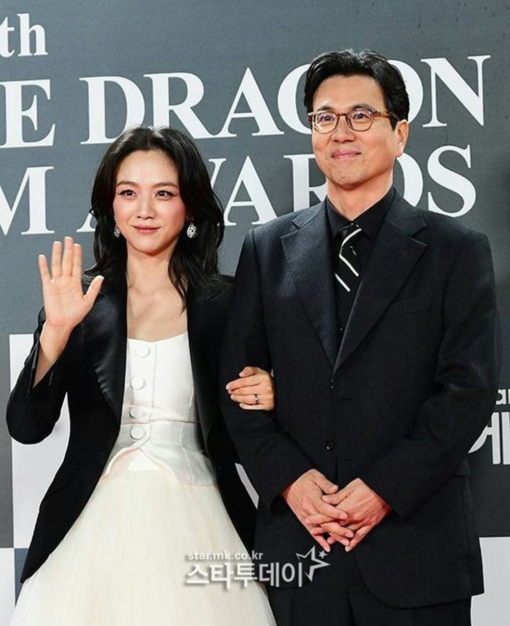 Thang Duy và Kim Tae Yong trong thời gian quay bộ phim Thu muộn.