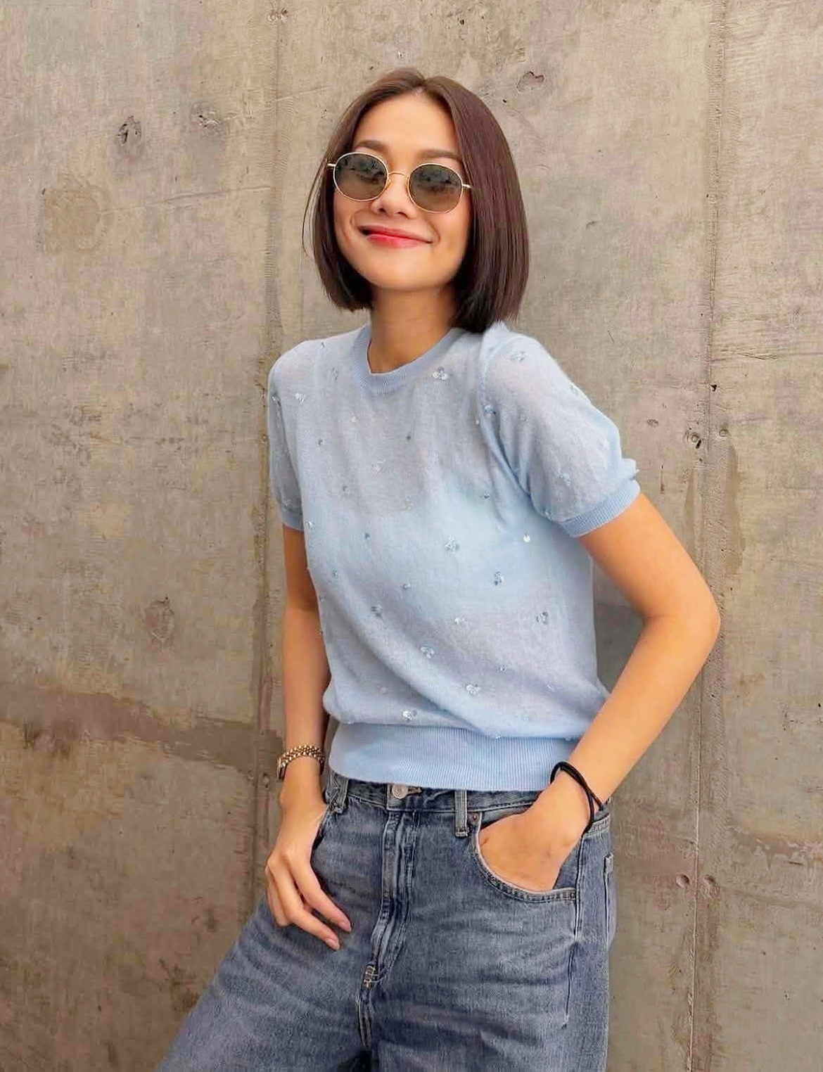 Thanh Hằng gây chú ý với kiểu tóc bob ngắn ngang cằm. Siêu mẫu cho biết đã lâu cô mới làm mới diện mạo cùng tóc ngắn.