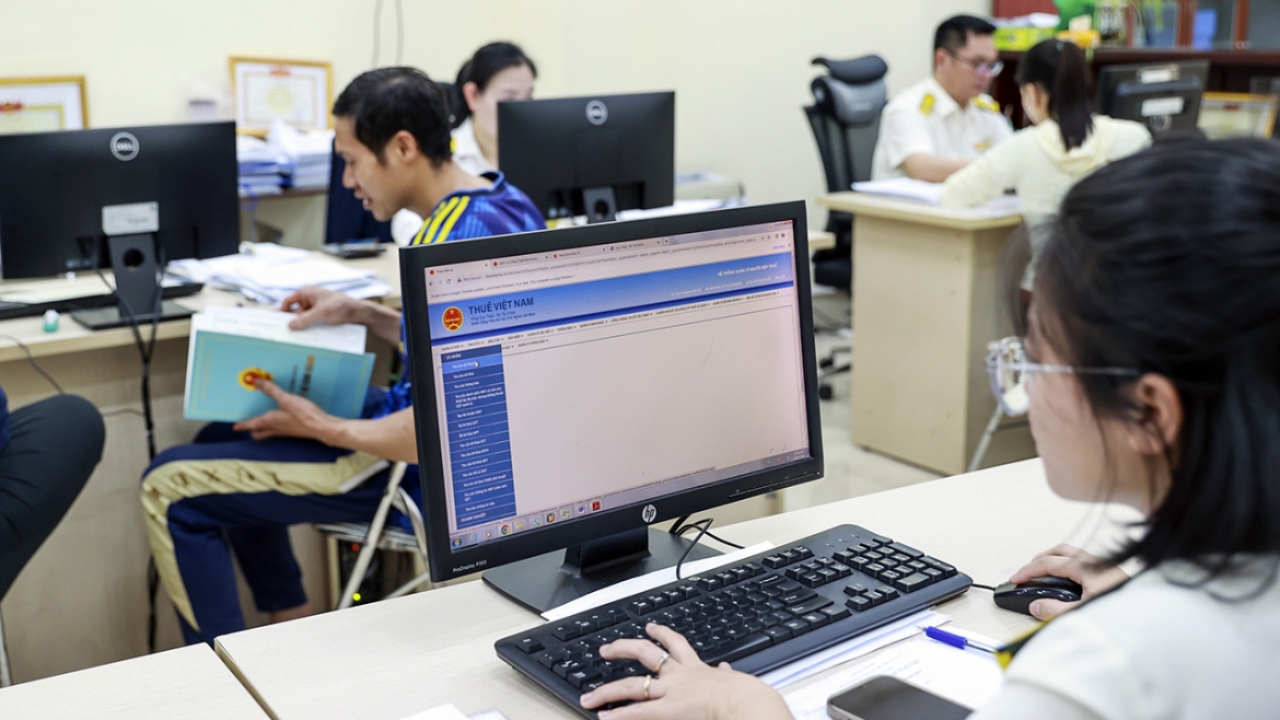 Cơ quan thuế đối chiếu, rà soát hóa đơn có rủi ro