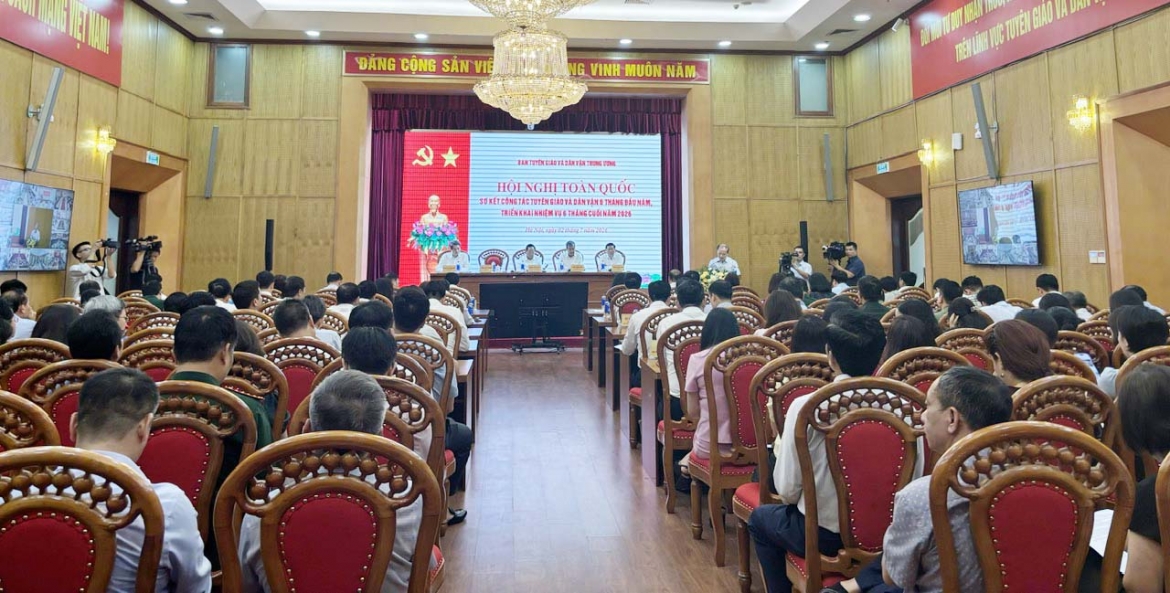 Toàn cảnh hội nghị.