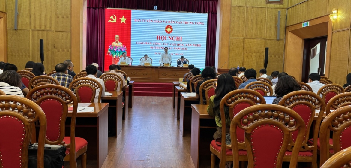 Toàn cảnh hội nghị.