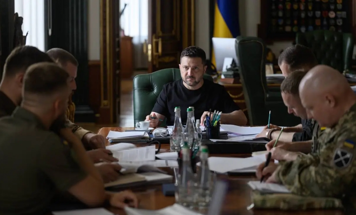 Tổng thống Volodymyr Zelensky gặp gỡ lãnh đạo cấp cao trong quân đội Ukraine vào ngày 26/7/2026. Ảnh: Volodymyr Zelensky / Telegram