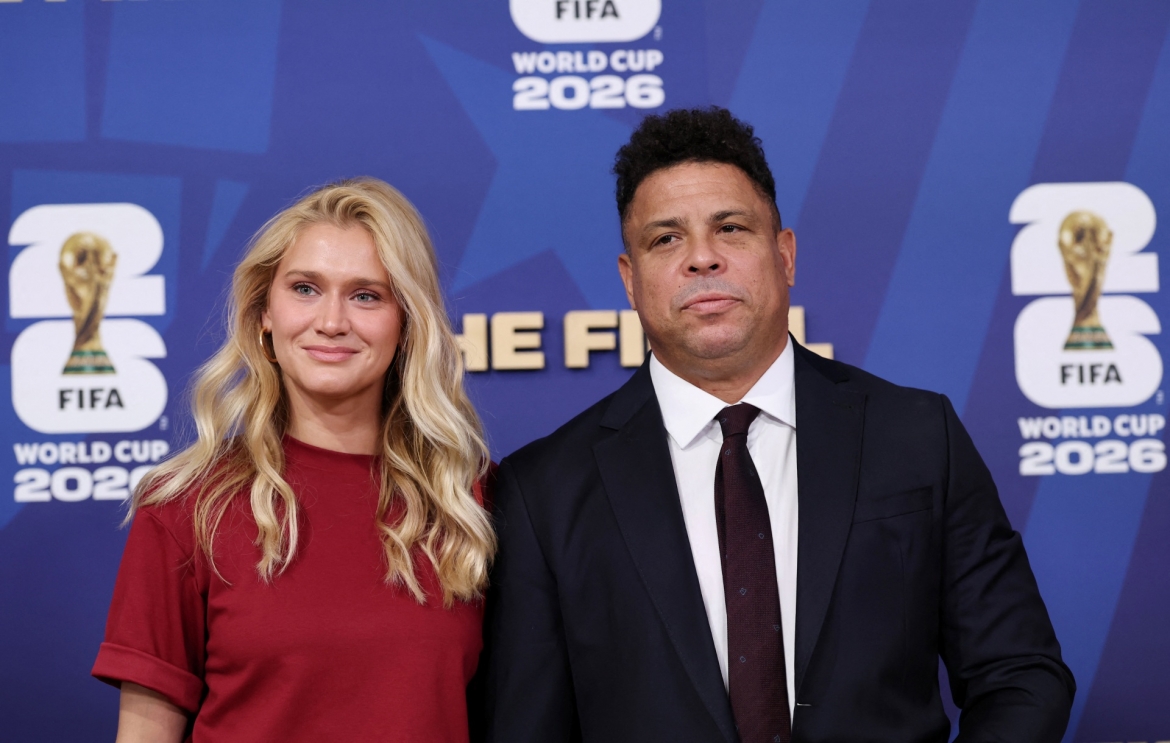 Huyền thoại bóng đá Ronaldo "béo" xuất hiện ở sân New York New Jersey để theo dõi trận chung kết World Cup 2026 giữa Tây Ban Nha vs Argentina (Ảnh: Reuters)