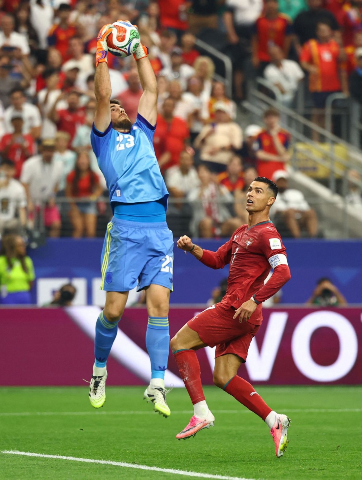 Ảnh: Reuters.