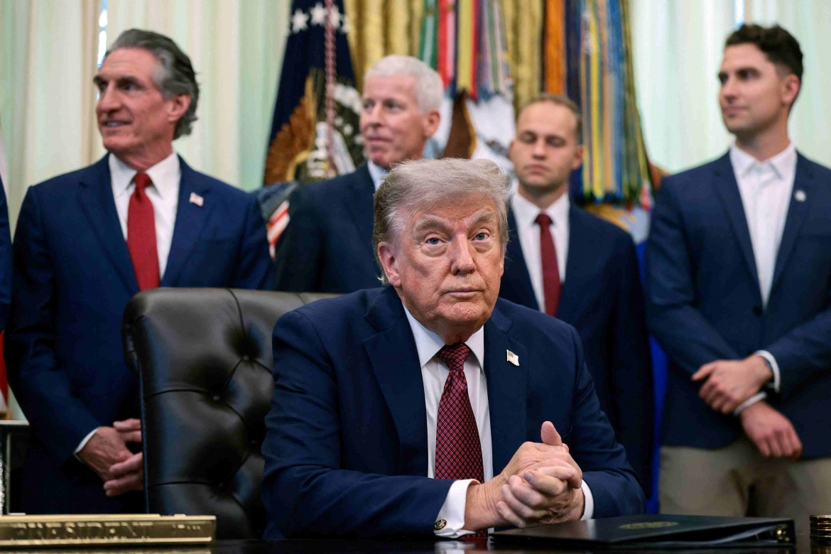 Áp lực chính trị nội bộ đang gia tăng với Tổng thống Mỹ Donald Trump sau các quyết định tại Trung Đông (Ảnh: Reuters)