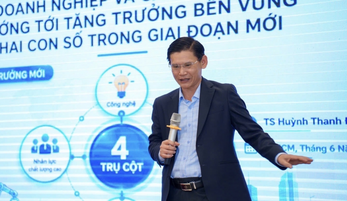 TS Huỳnh Thanh Điền, Trường Đại học Nguyễn Tất Thành (TP.HCM). Ảnh: TU