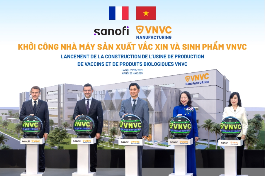 Nhà máy Vắc xin và Sinh phẩm VNVC được đầu tư với vốn ban đầu hơn 2.500 tỷ đồng, tại tỉnh Tây Ninh, mục tiêu đáp ứng các tiêu chuẩn quốc tế như EU-GMP, WHO-GMP và FDA Hoa Kỳ với công suất thiết kế khoảng 100 triệu liều vắc xin mỗi năm. Lễ khởi công tháng 5/2025 có sự tham dự của Tổng thống Pháp Emmanuel Macron. Ảnh: Hải Nam.
