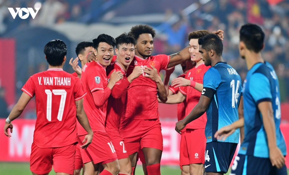 ĐT Việt Nam từng thắng ĐT Singapore ở 2 lượt trận bán kết ASEAN Cup 2024. (Ảnh: Dương Thuật)