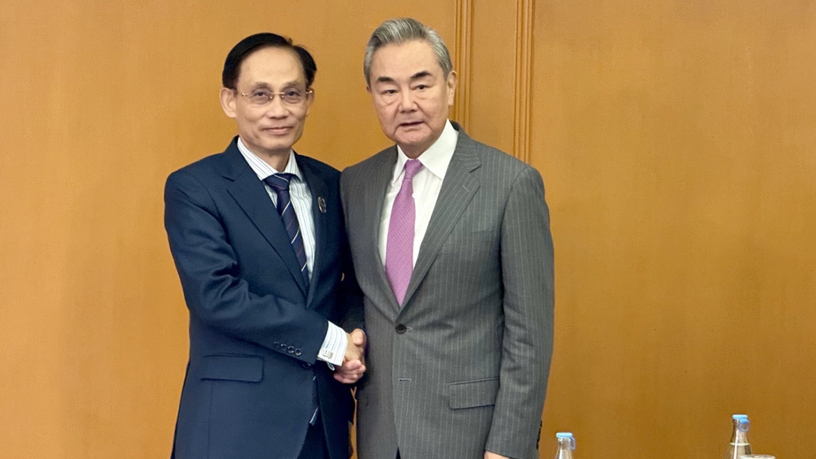 Bộ trưởng Ngoại giao Lê Hoài Trung gặp Bộ trưởng Ngoại giao Trung Quốc Vương Nghị (Ảnh: BNG)