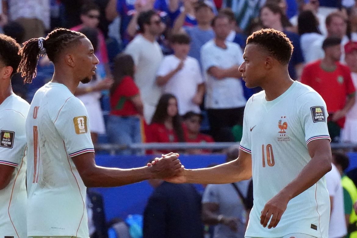Olise và Mbappe đang là nguồn cảm hứng trên hàng tấn công của Pháp ở World Cup 2026. (Ảnh: Reuters)