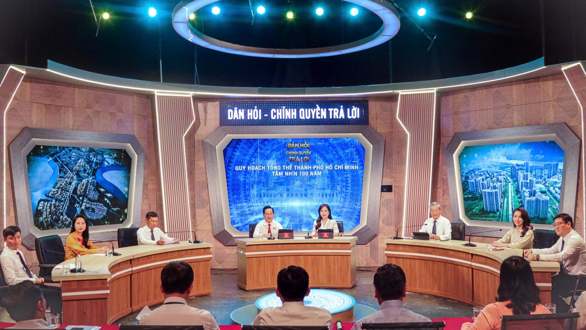 Chương trình "Dân hỏi - Chính quyền trả lời" với chủ đề “Quy hoạch tổng thể TP.HCM - tầm nhìn 100 năm” (ảnh: Thái Long)