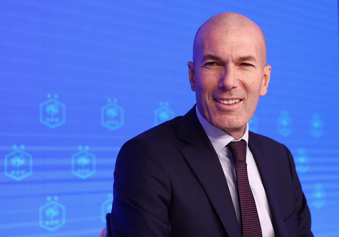 HLV Zinedine Zidane trong cuộc họp báo ra mắt ĐT Pháp. (Ảnh: Reuters)