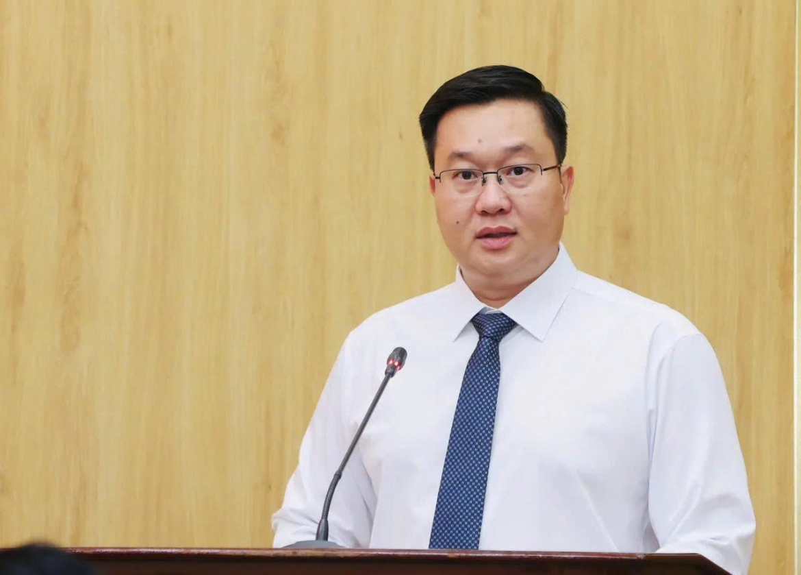 Ông Trần Đăng Quỳnh - Ủy viên dự khuyết Ban Chấp hành Trung ương Đảng, Phó Bí thư Thường trực Tỉnh ủy Ninh Bình phát biểu