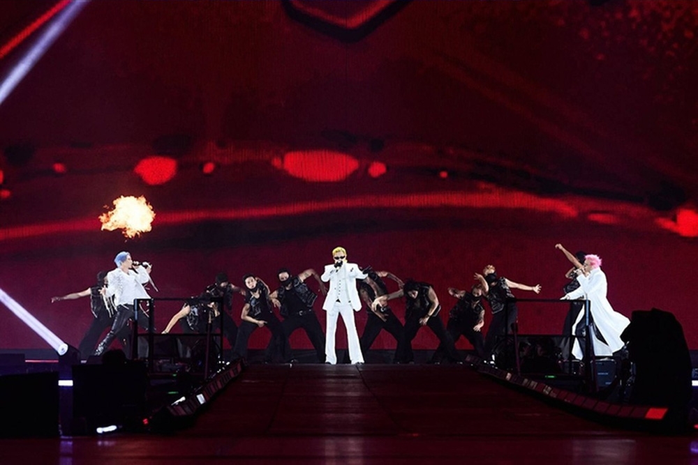 G-Dragon, Taeyang và Daesung trong tour diễn kỷ niệm 20 năm BIGBANG ra mắt công chúng. (Ảnh: YG Entertianment)