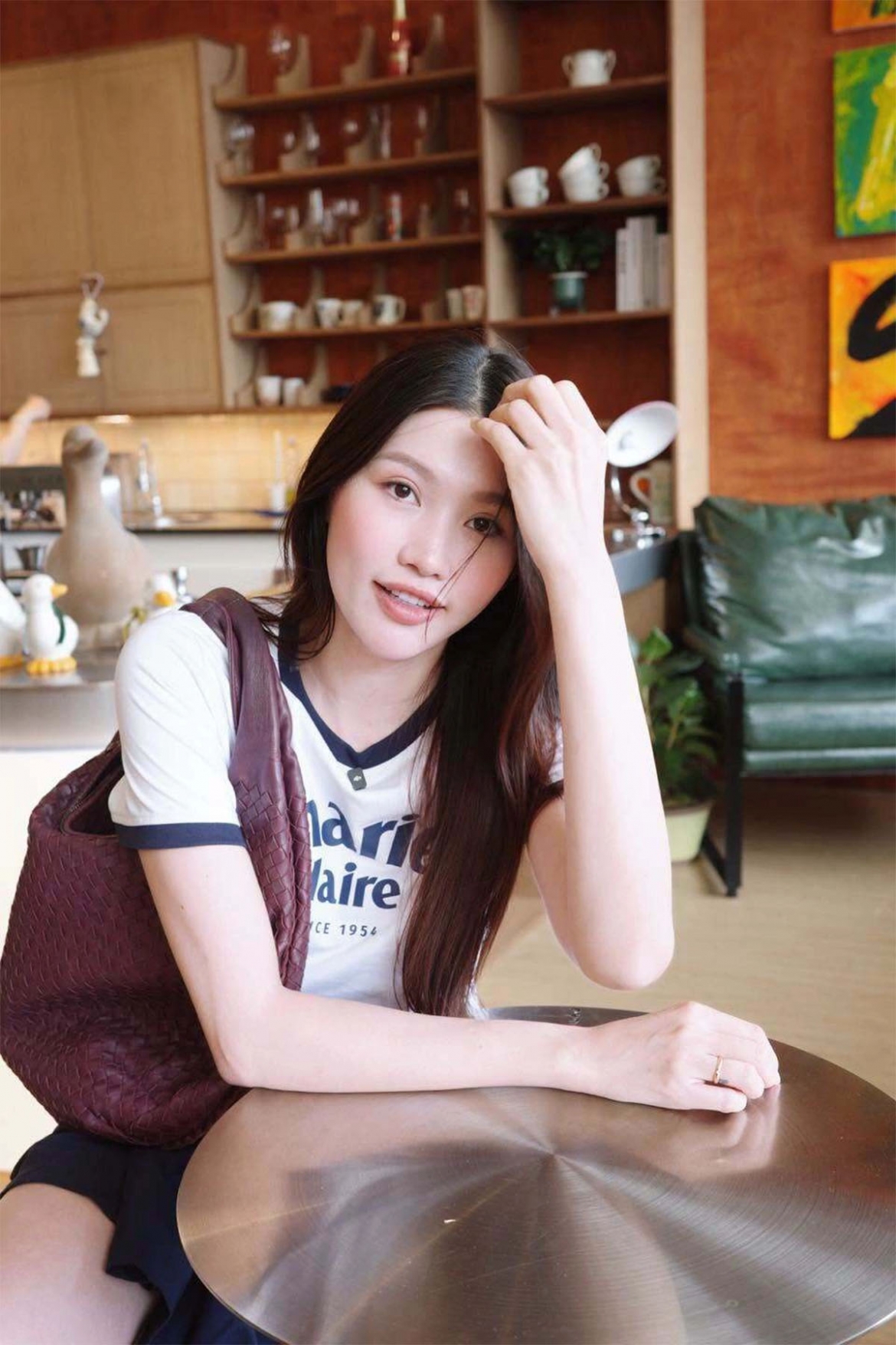 Mẹ bỉm sữa Chế Nguyễn Quỳnh Châu được khen nhuận sắc sau khi sinh con đầu lòng.