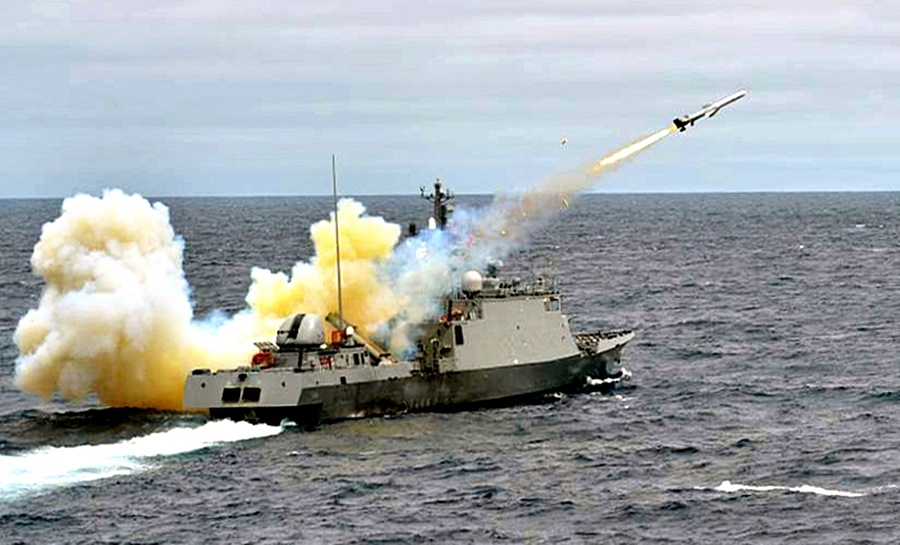 Tên lửa Haeseong II được phóng từ chiến hạm Hàn Quốc. Ảnh: Hải quân Hàn Quốc.