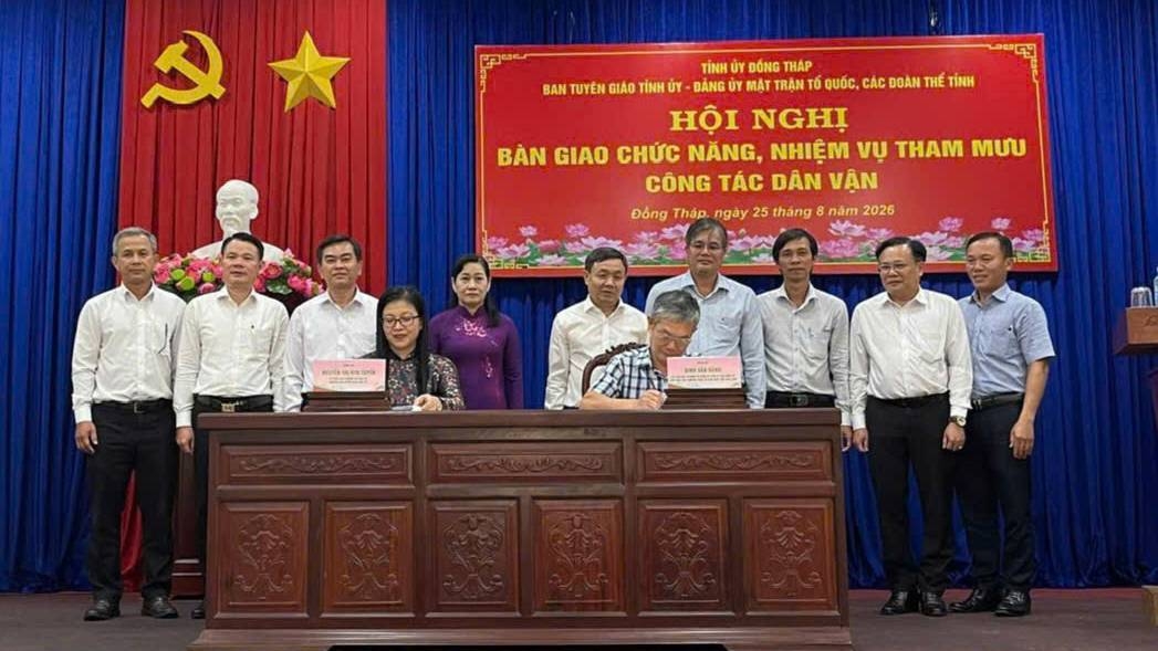 Chuyển chức năng, nhiệm vụ tham mưu công tác dân vận từ Ban Tuyên giáo và Dân vận Tỉnh ủy về Đảng ủy Mặt trận Tổ quốc, các đoàn thể tỉnh Đồng Tháp.