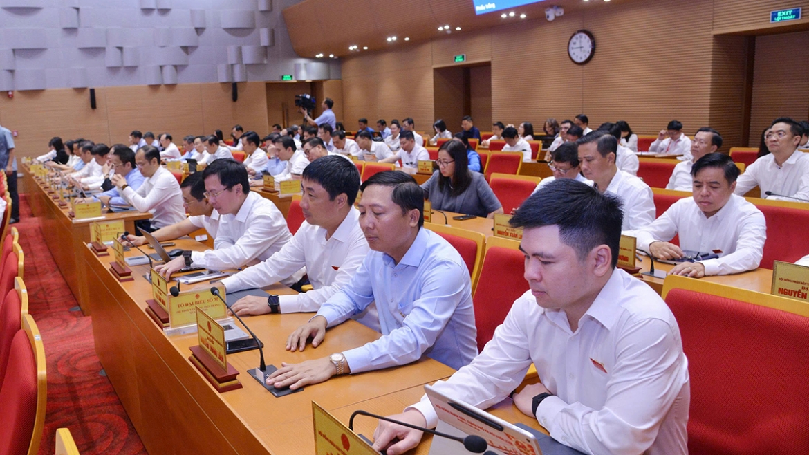 Đại biểu HĐND TP Hà Nội thông qua nghị quyết về việc thành lập, tổ chức lại một số cơ quan chuyên môn