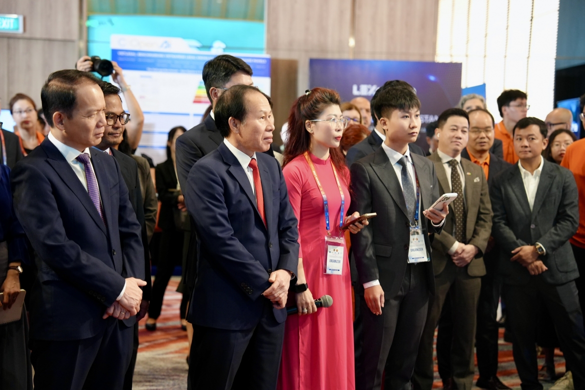 Nhiều quốc gia hiện nay đã chuyển từ tư duy "quản lý AI" sang "quản trị AI", lấy quản trị rủi ro, khuyến khích đổi mới sáng tạo và bảo vệ lợi ích công làm nền tảng trong quá trình xây dựng và hoàn thiện pháp luật. 