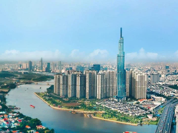 Một số toà nhà cao tầng tại Việt Nam như Landmark 81 ở TP.HCM có thể chịu được động đất lên tới 7 độ Richter