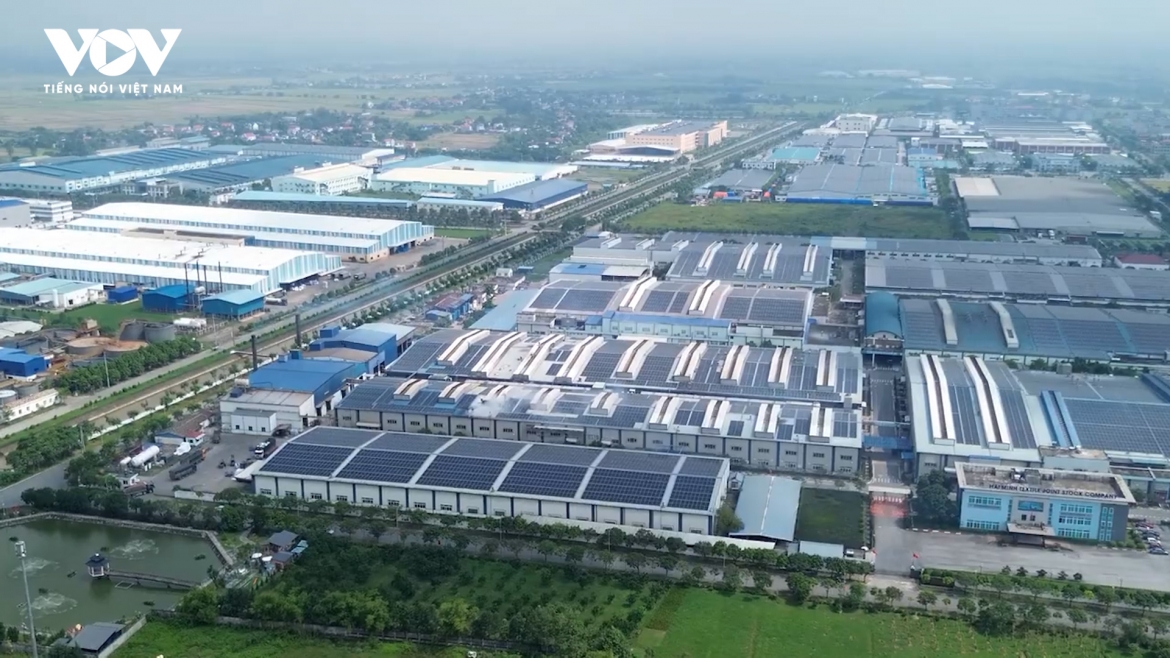 Doanh nghiệp Việt cần nâng cao năng lực công nghệ, quản trị và sản xuất để tham gia sâu hơn
vào chuỗi cung ứng của các tập đoàn FDI.