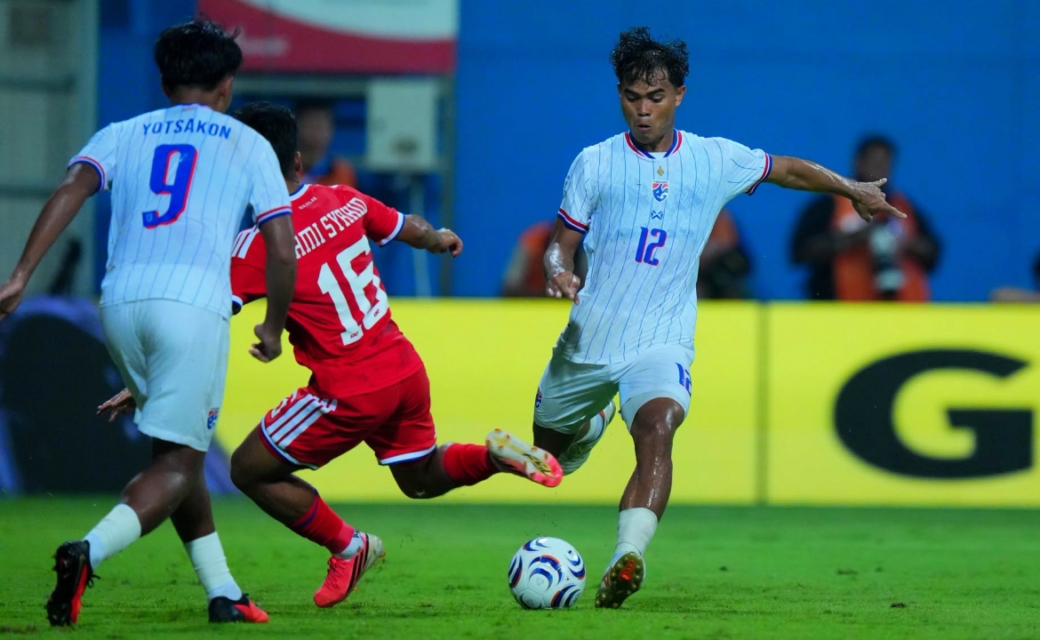 Thái Lan sáng cửa vào chung kết ASEAN Cup 2026 sau chiến thắng 3-1 trước Singapore ở bán kết lượt đi. (Ảnh: FAT)