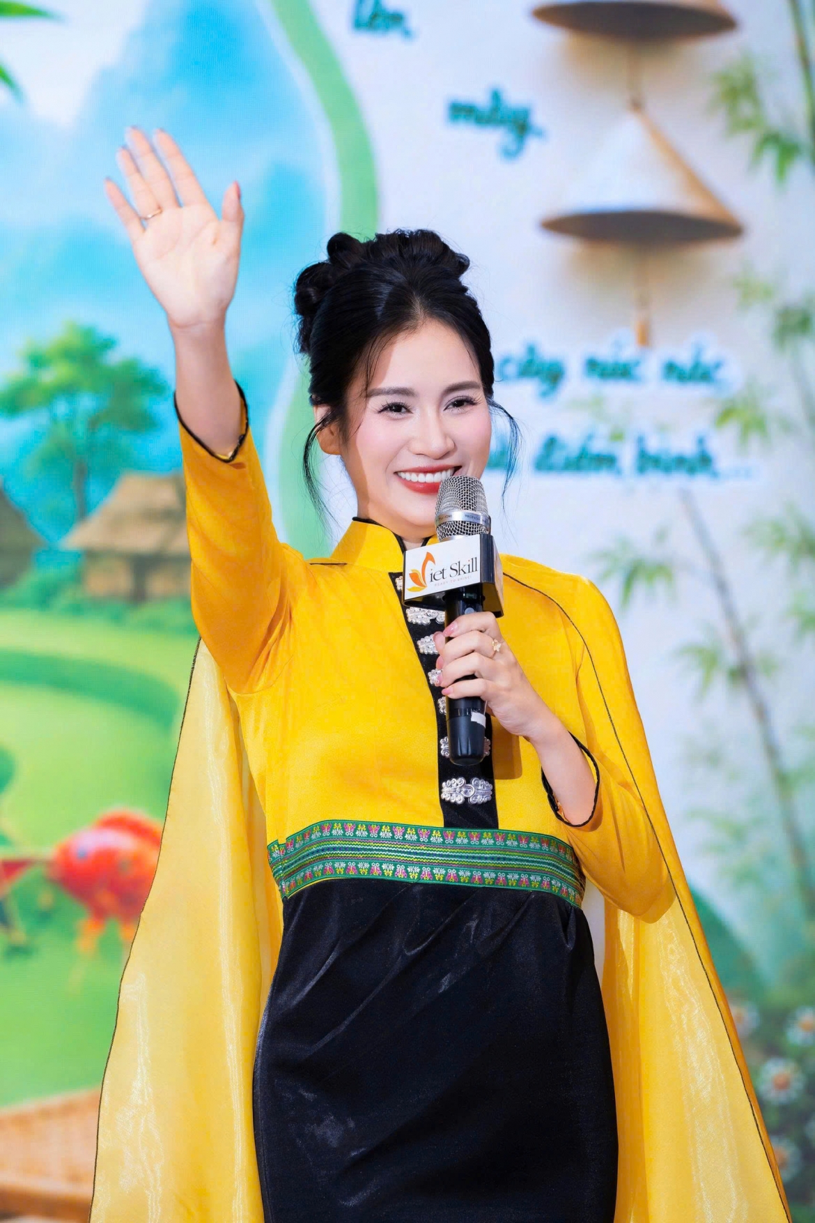 MC Thanh Mai.